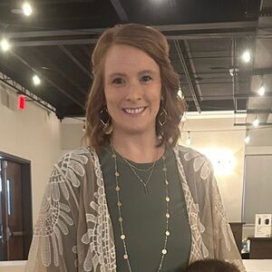 Meet your Posher, Hallie